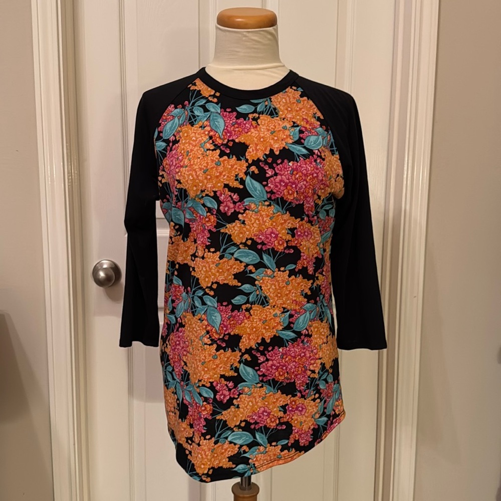 Lularoe Floral Randy Size M